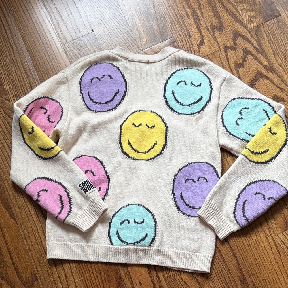 Girls H&M cream v-neck smiley face sweater - Picture 4 of 5